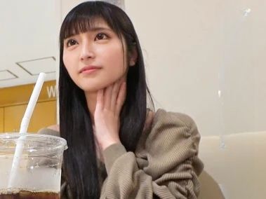 【初体験の美少女♡】 清楚なスレンダー美ボディがエロの餌食に！ 細腰を掴んで生挿入で激しく突かれちゃう！