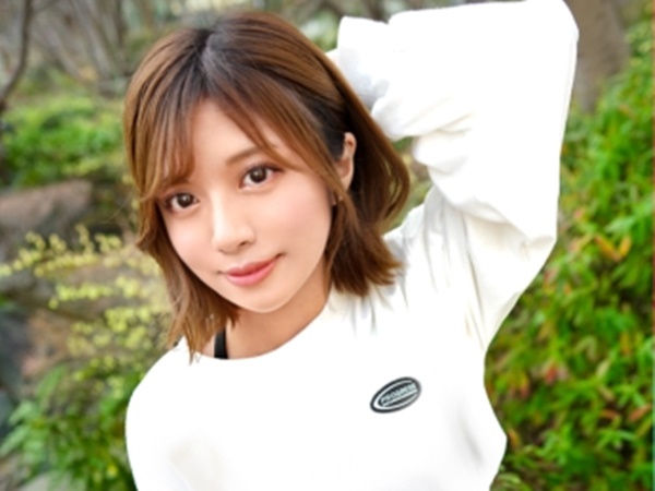 【朝から絶倫セックス】『おはようのキス代わりに…』寝起き即戦力の淫乱素人娘！朝からムラムラ全開で、盛大にパコりまくる♡ 寝起きのトロンとした表情から、本能むき出しの喘ぎ声まで、彼女の淫乱っぷりを余すことなくお届け！