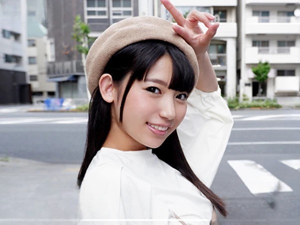 【素人娘の淫乱本性】『もっとちょうだい♡』清楚系女子がカメラの前で大胆変身！軽い腰振りでも即イキする敏感ボディがヤバい！！