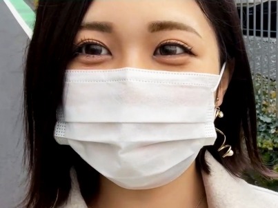 【素人娘の過激プレイ】『恥ずかしい…でも気持ちいい♡』べっぴん素人娘がスケスケ衣装で大胆露出！ローションまみれで騎乗位パイスラッシュ！恥じらいとエロさのギャップが最高！
