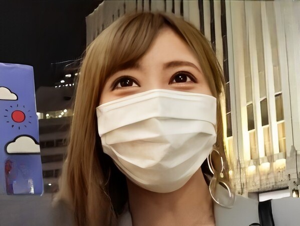 【素人ナンパ】『仕事のストレス、私が癒してあげる♡』美人キャリアウーマンがエッチな下着姿で美乳披露！ジュボジュボと卑猥な音を立てながらフェラチオする姿は必見！仕事帰りのオンナが本能むき出しで乱れる！