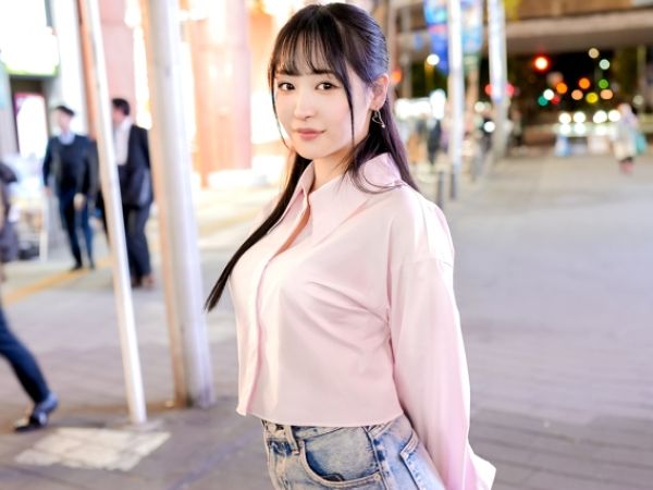 【ナンパ成功！JDの隠れた性癖】『気持ちいい…』アイドル顔の美乳JDがホテルで大胆に変貌！手マンで潮吹きする敏感マ○コを開発済み、連続絶頂で乱れまくるエロ可愛い姿がヤバい！
