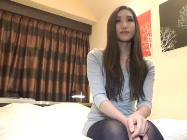 【エステティシャンの淫らな本性】『あっ…ダメ…感じちゃう…』大人の色気ムンムンのお姉さんが手マンで潮吹き大暴走！連続アクメでイキまくる姿がエロすぎる…ハメ撮りで本気のセックスを晒しちゃう！♡