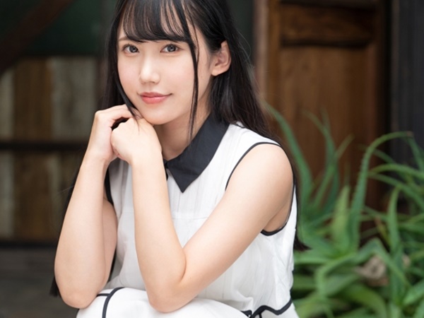 【小柄な美熟女の敏感ボディ】『ダメ…壊れちゃう…』華奢な人妻が鬼ピストンでピンクの秘部から愛液ダダ漏れ！小柄なカラダを震わせて感じまくる！♡